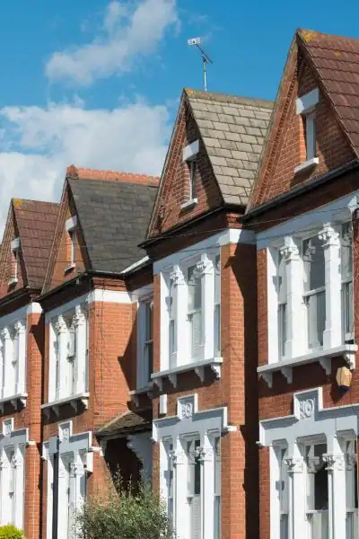 The Question Every Homeowner Asks: When Should I Serve Notice Thatcham?